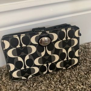 Coach Black and Off-White Leather Wallet